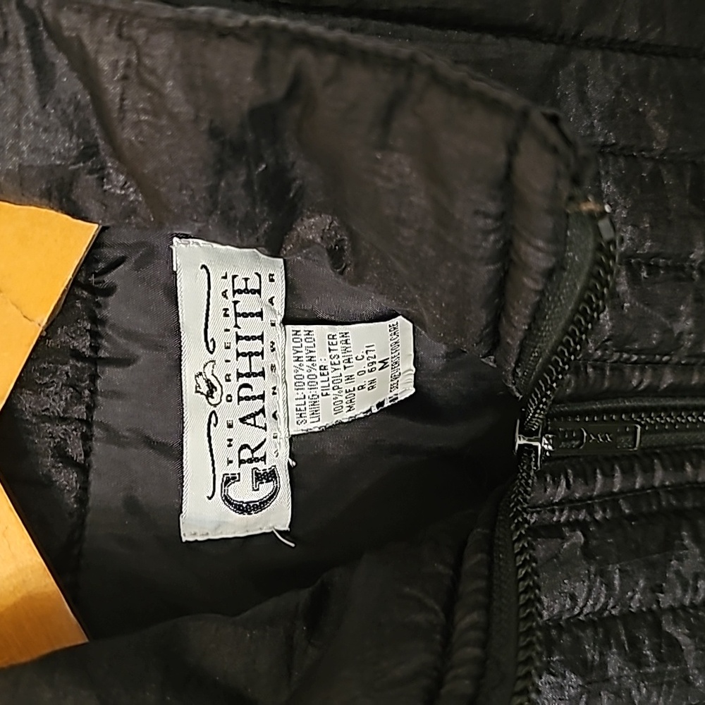 Graphite Puffer Vest - Picture 3 of 5